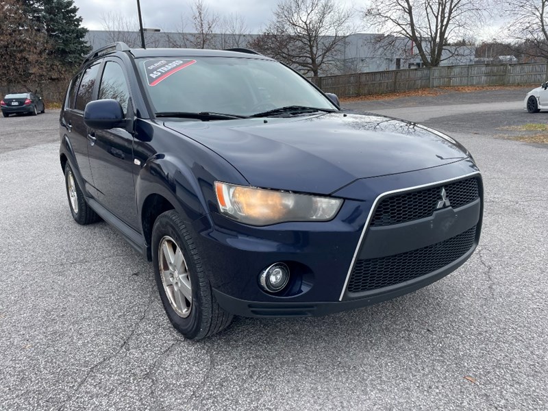 2010 Mitsubishi Outlander 4WD 4dr ES