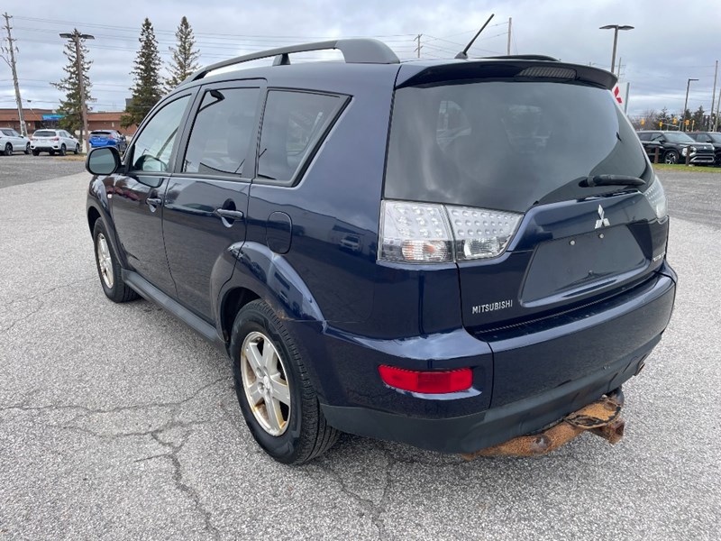 2010 Mitsubishi Outlander 4WD 4dr ES