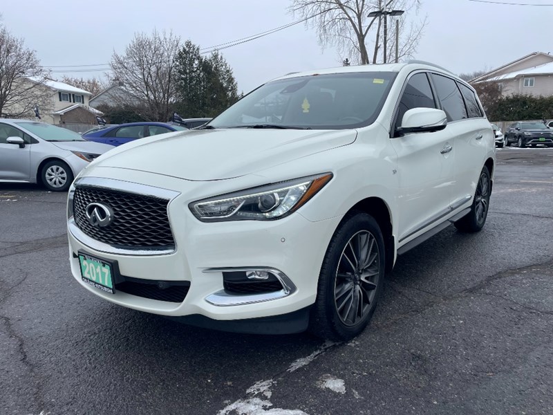 2017 INFINITI QX60 AWD 4dr