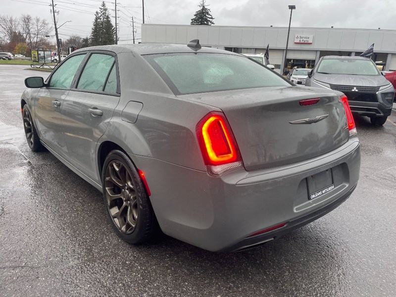 2018 Chrysler 300 300S RWD