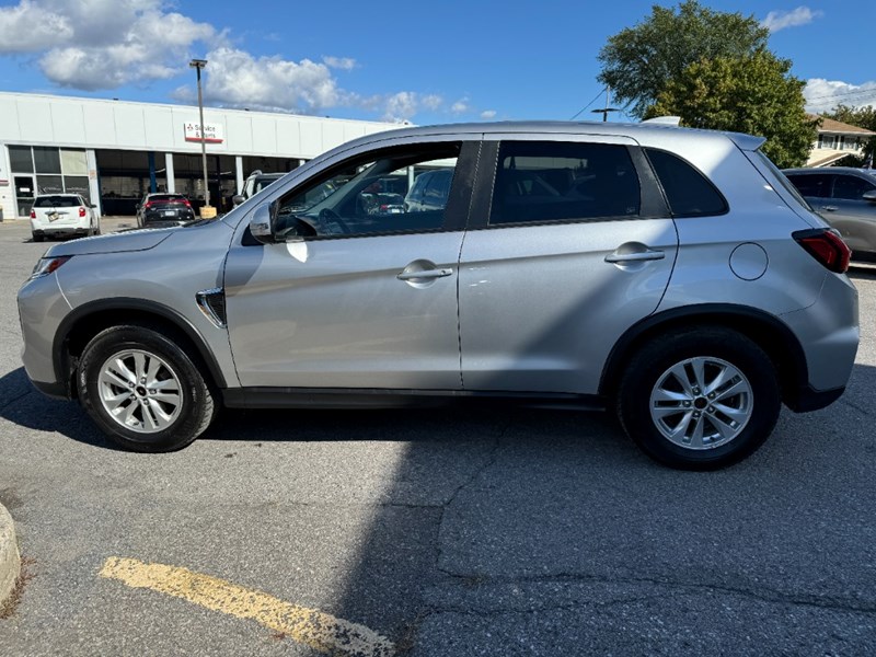 2022 Mitsubishi RVR SE AWC