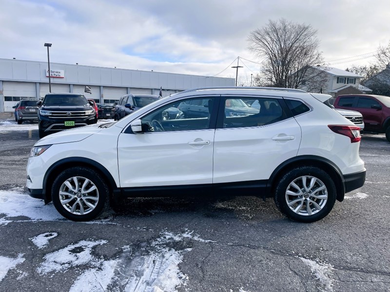 2023 Nissan Qashqai AWD SV CVT