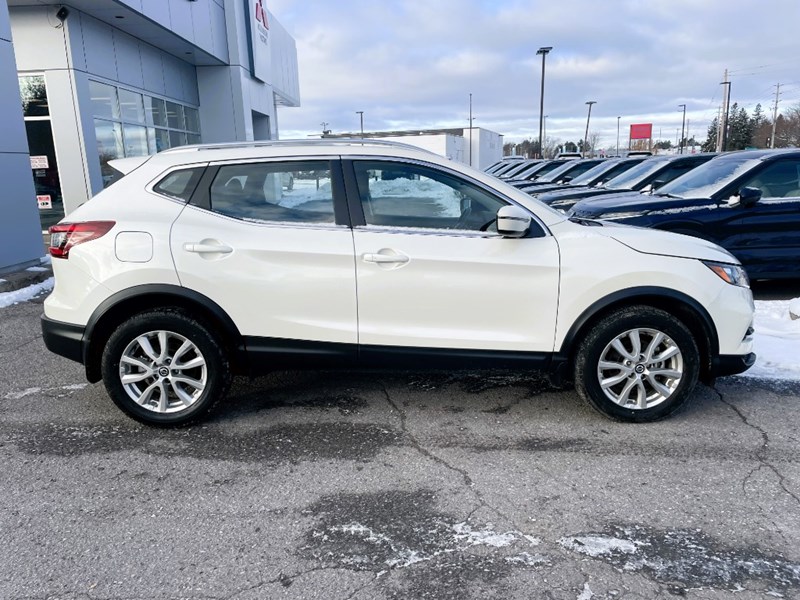 2023 Nissan Qashqai AWD SV CVT