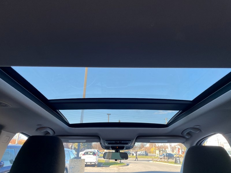 2023 Nissan Rogue AWD SV Moonroof