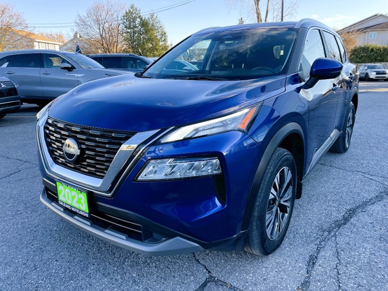 2023 Nissan Rogue AWD SV Moonroof