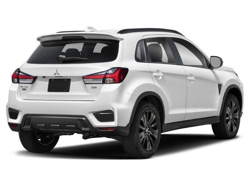 2022 Mitsubishi RVR LE AWC Exterior Shot 2