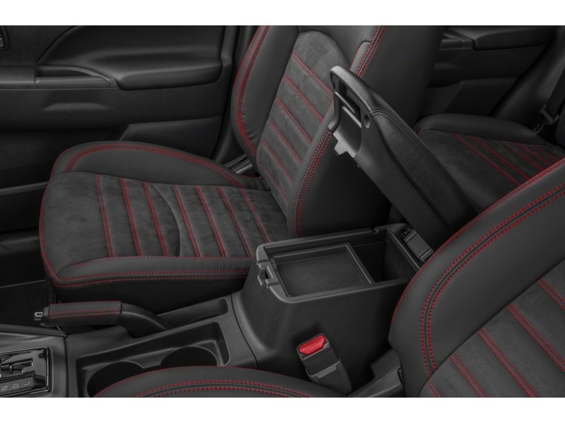 2022 Mitsubishi RVR LE AWC Interior Shot 7